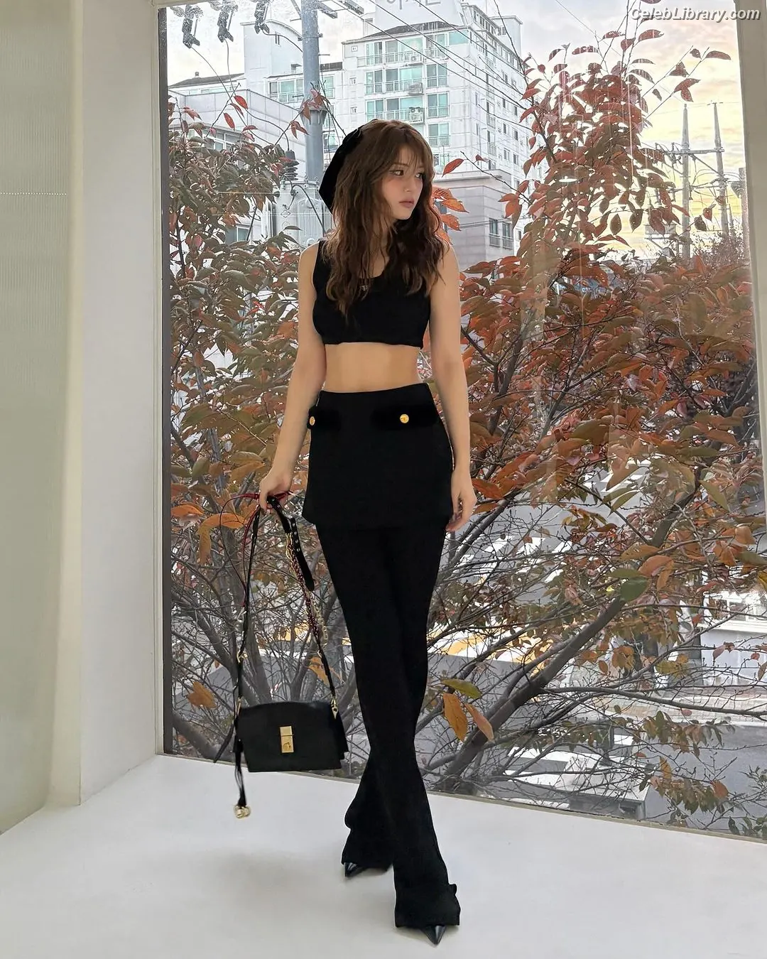 Jeon SomiENNIK SOMI photo 7 of 1234