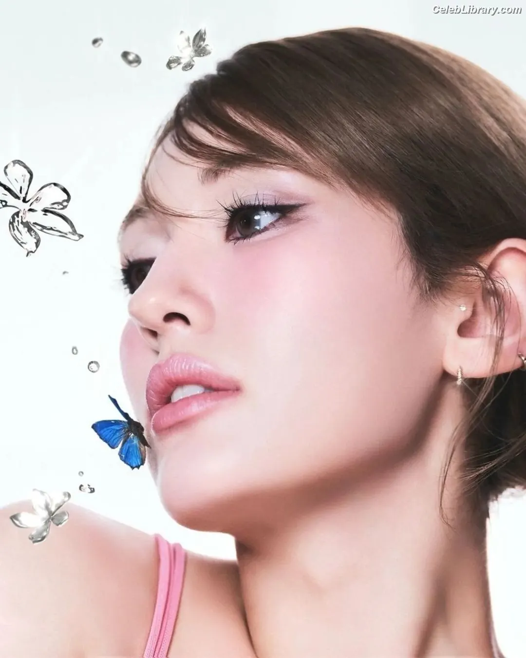 Jeon SomiENNIK SOMI photo 12 of 1234