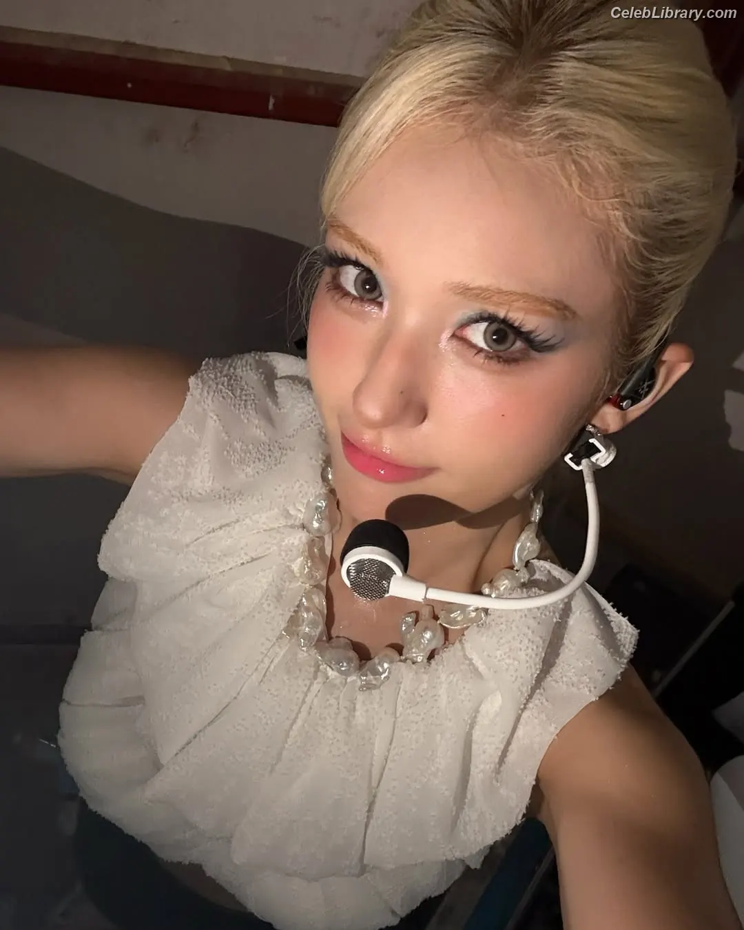 Jeon SomiENNIK SOMI photo 14 of 1234