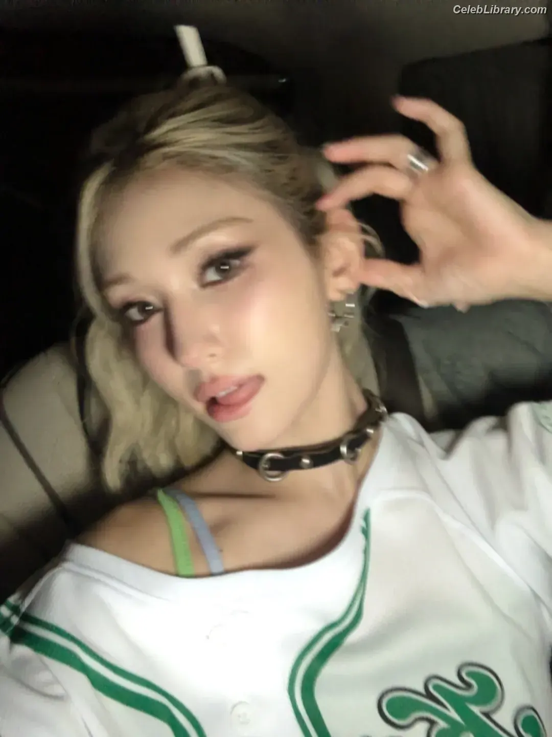 Jeon SomiENNIK SOMI photo 11 of 1234