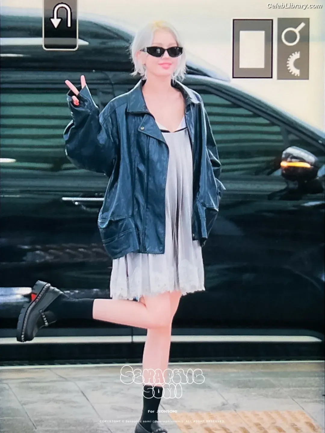 Jeon SomiENNIK SOMI photo 24 of 1234