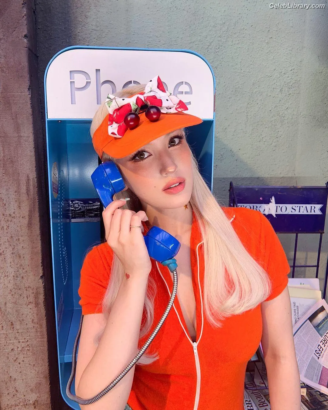 Jeon SomiENNIK SOMI photo 9 of 1234