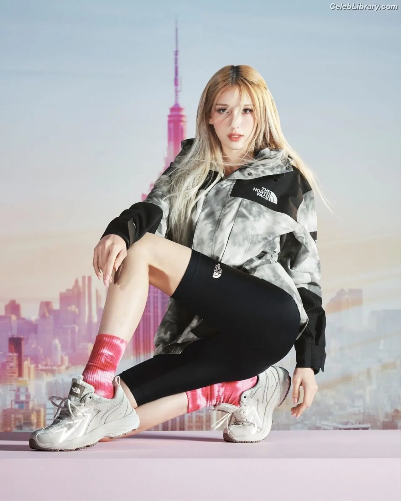 Jeon SomiENNIK SOMI photo 22 of 1234