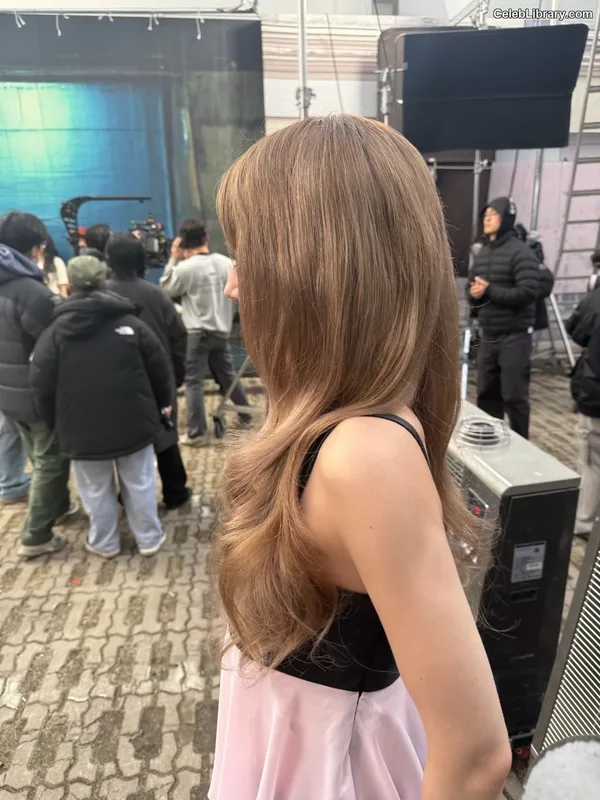 Jeon SomiENNIK SOMI photo 23 of 1235