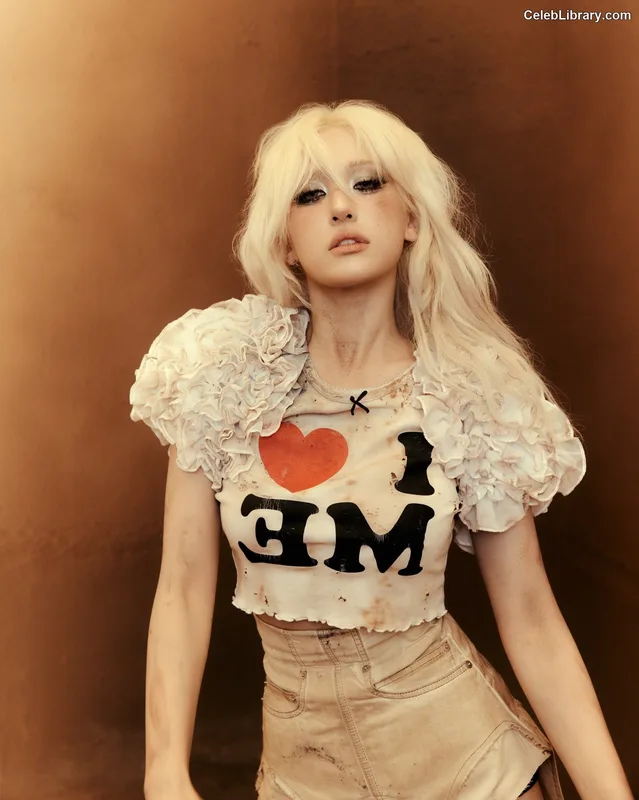 Jeon SomiENNIK SOMI photo 13 of 1235