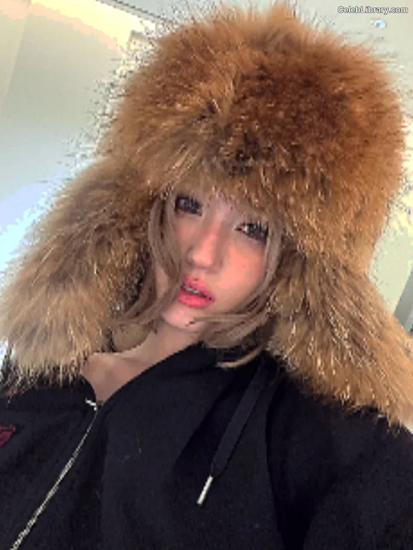 Jeon SomiENNIK SOMI photo 3 of 1235