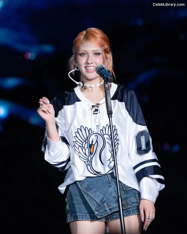Jeon SomiENNIK SOMI photo 1 of 1235