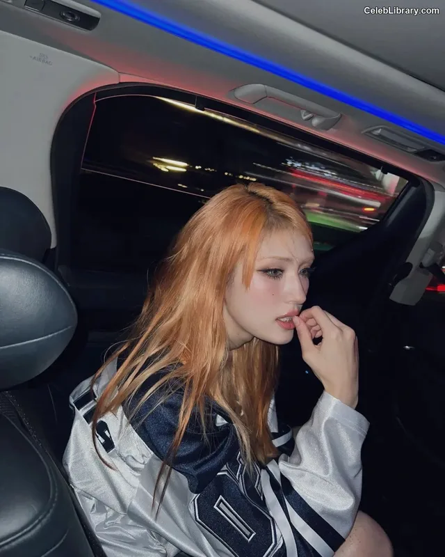 Jeon SomiENNIK SOMI photo 4 of 1235