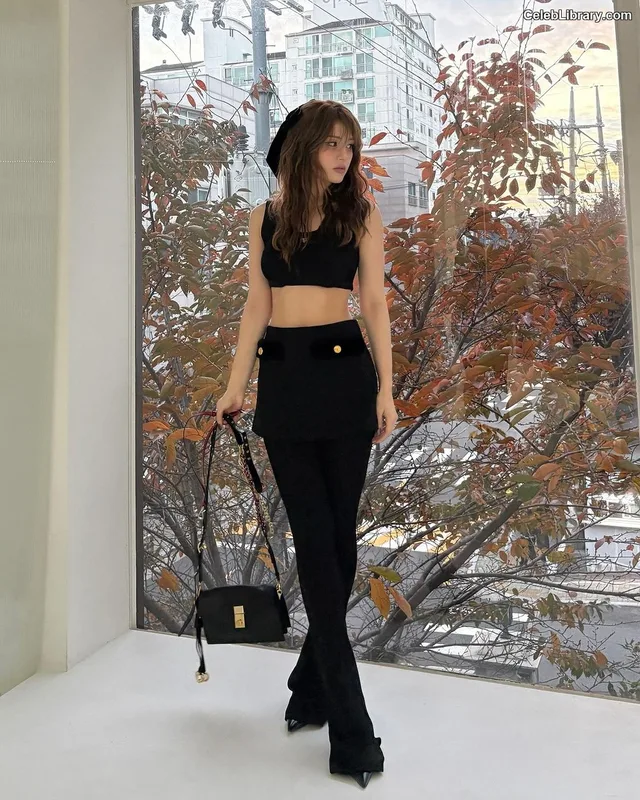 Jeon SomiENNIK SOMI photo 7 of 1235