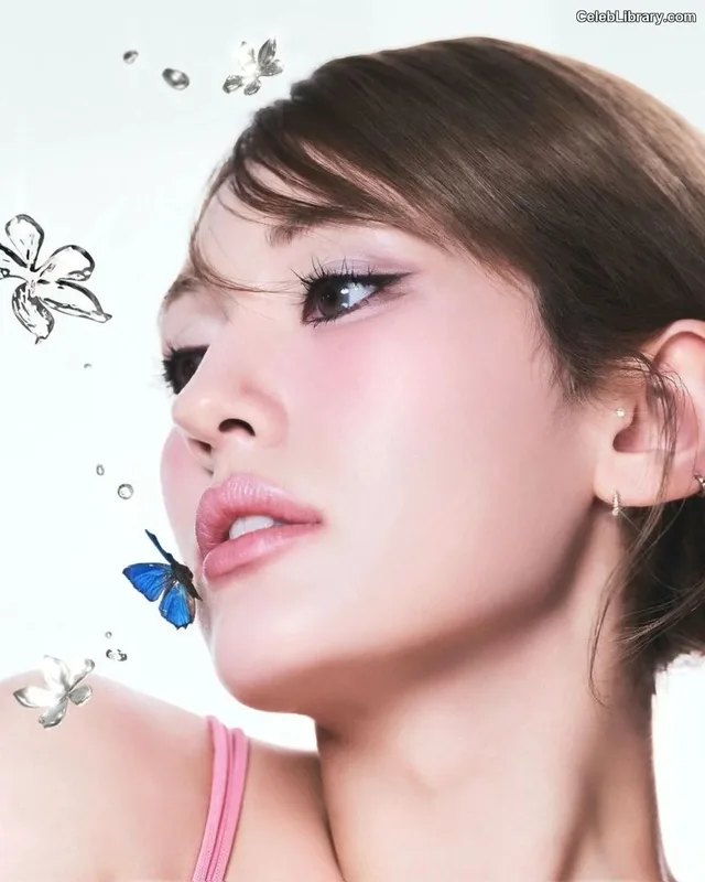 Jeon SomiENNIK SOMI photo 12 of 1235
