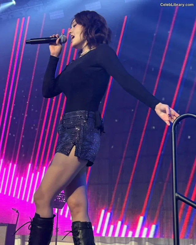 Jeon SomiENNIK SOMI photo 7 of 1235