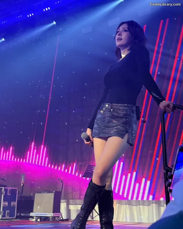 Jeon SomiENNIK SOMI photo 8 of 1235