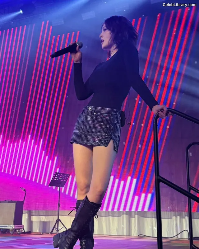 Jeon SomiENNIK SOMI photo 9 of 1235