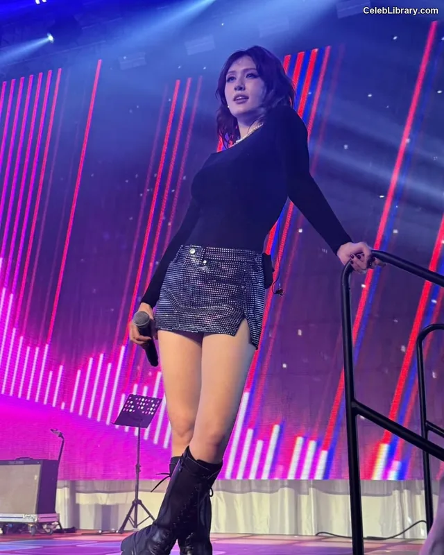 Jeon SomiENNIK SOMI photo 11 of 1235