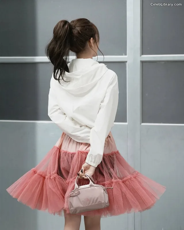 Jeon SomiENNIK SOMI photo 8 of 1235