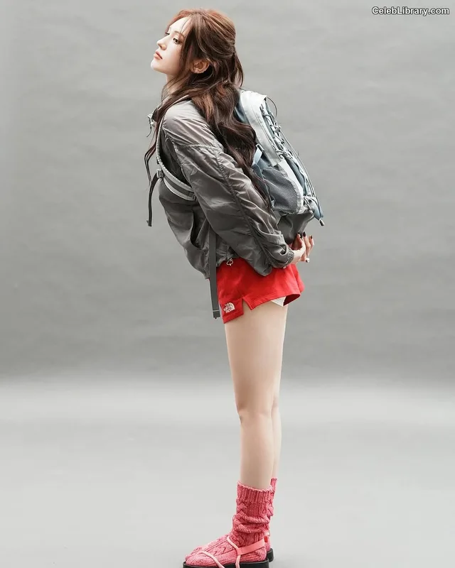 Jeon SomiENNIK SOMI photo 14 of 1235