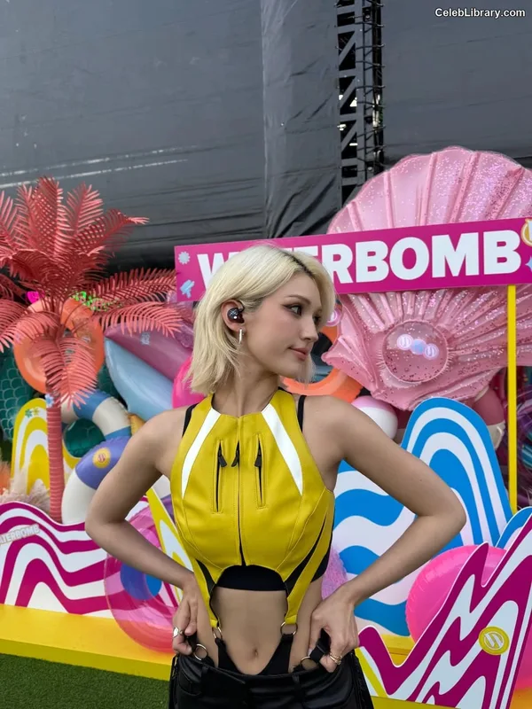Jeon SomiENNIK SOMI photo 2 of 1235