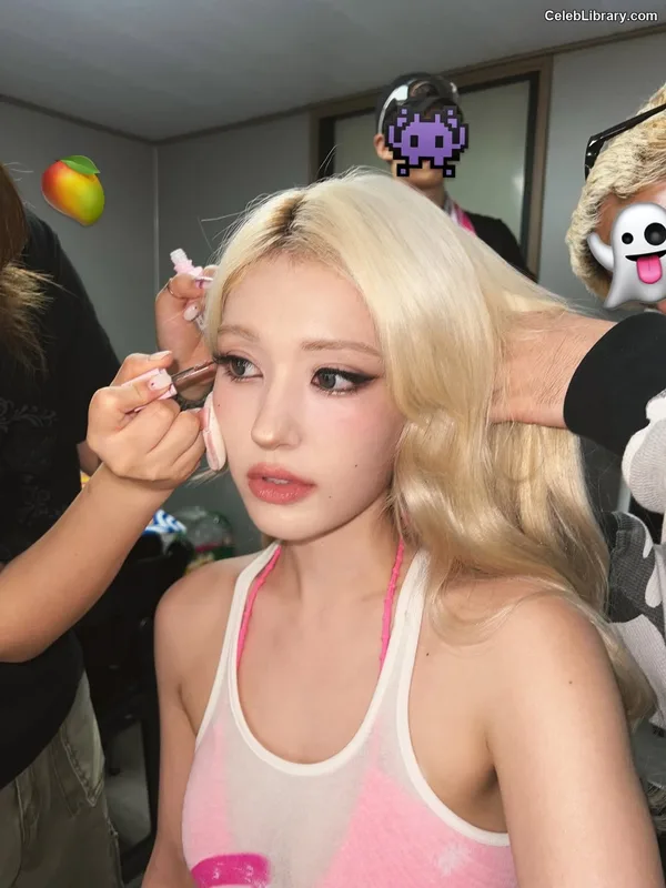 Jeon SomiENNIK SOMI photo 8 of 1235