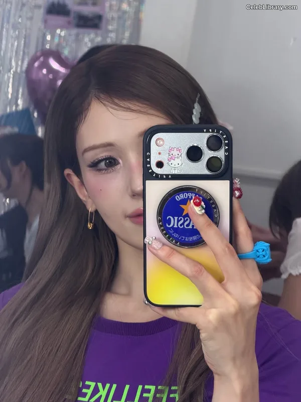 Jeon SomiENNIK SOMI photo 19 of 1235