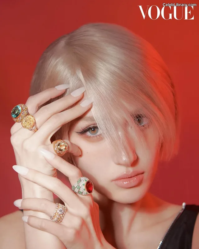 Jeon SomiENNIK SOMI photo 5 of 1235