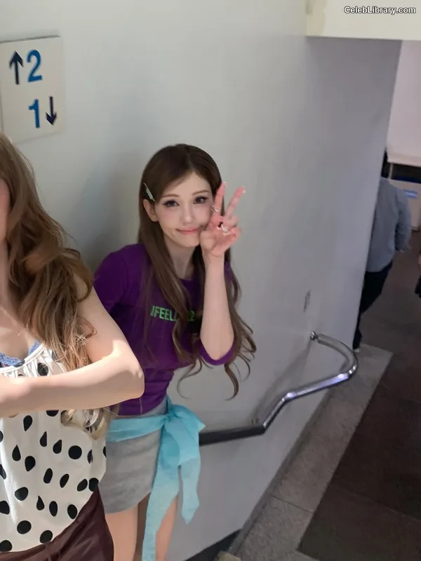 Jeon SomiENNIK SOMI photo 10 of 1235
