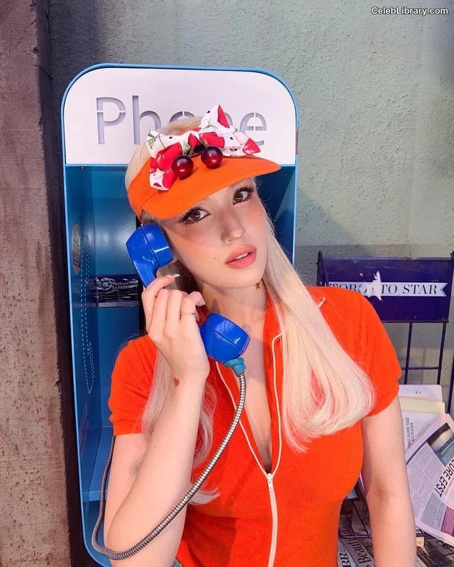 Jeon SomiENNIK SOMI photo 11 of 1235
