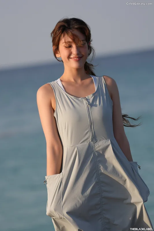 Jeon SomiENNIK SOMI photo 15 of 1235
