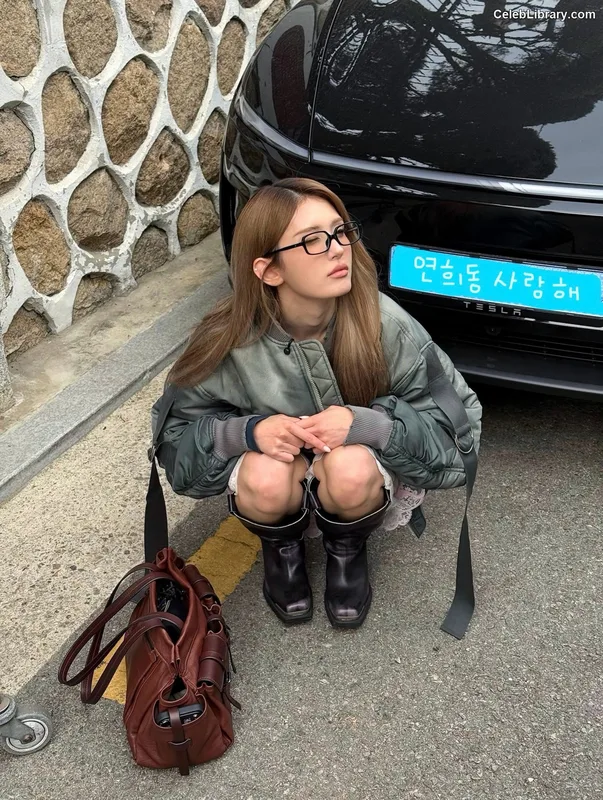 Jeon SomiENNIK SOMI photo 14 of 1235