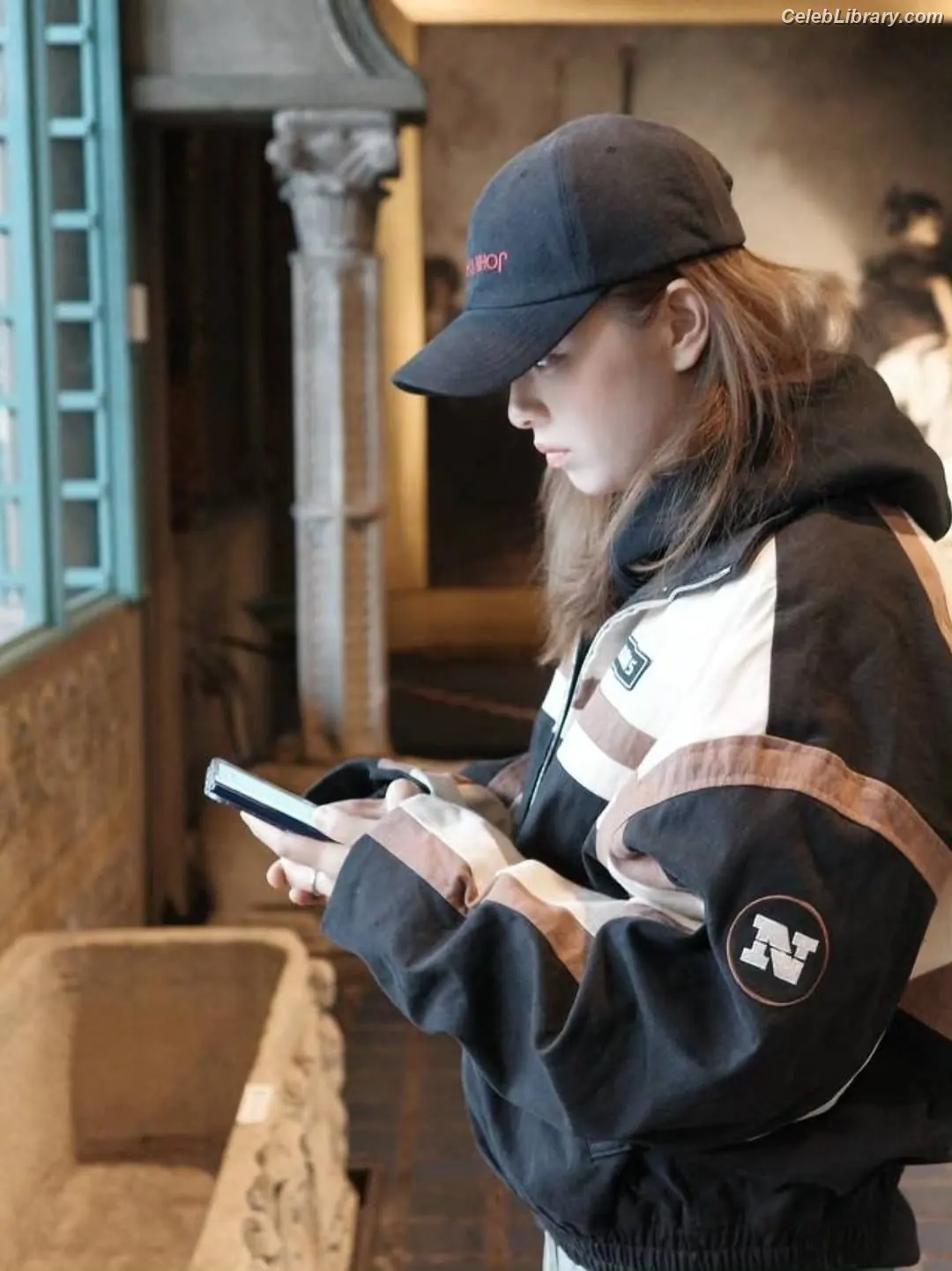 Jeongyeon (TWICE) photo 17 of 168
