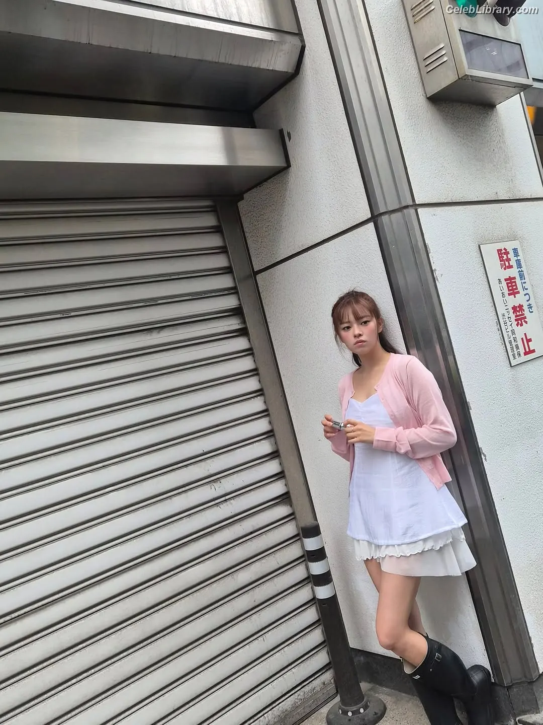 Jeongyeon (TWICE) photo 5 of 168