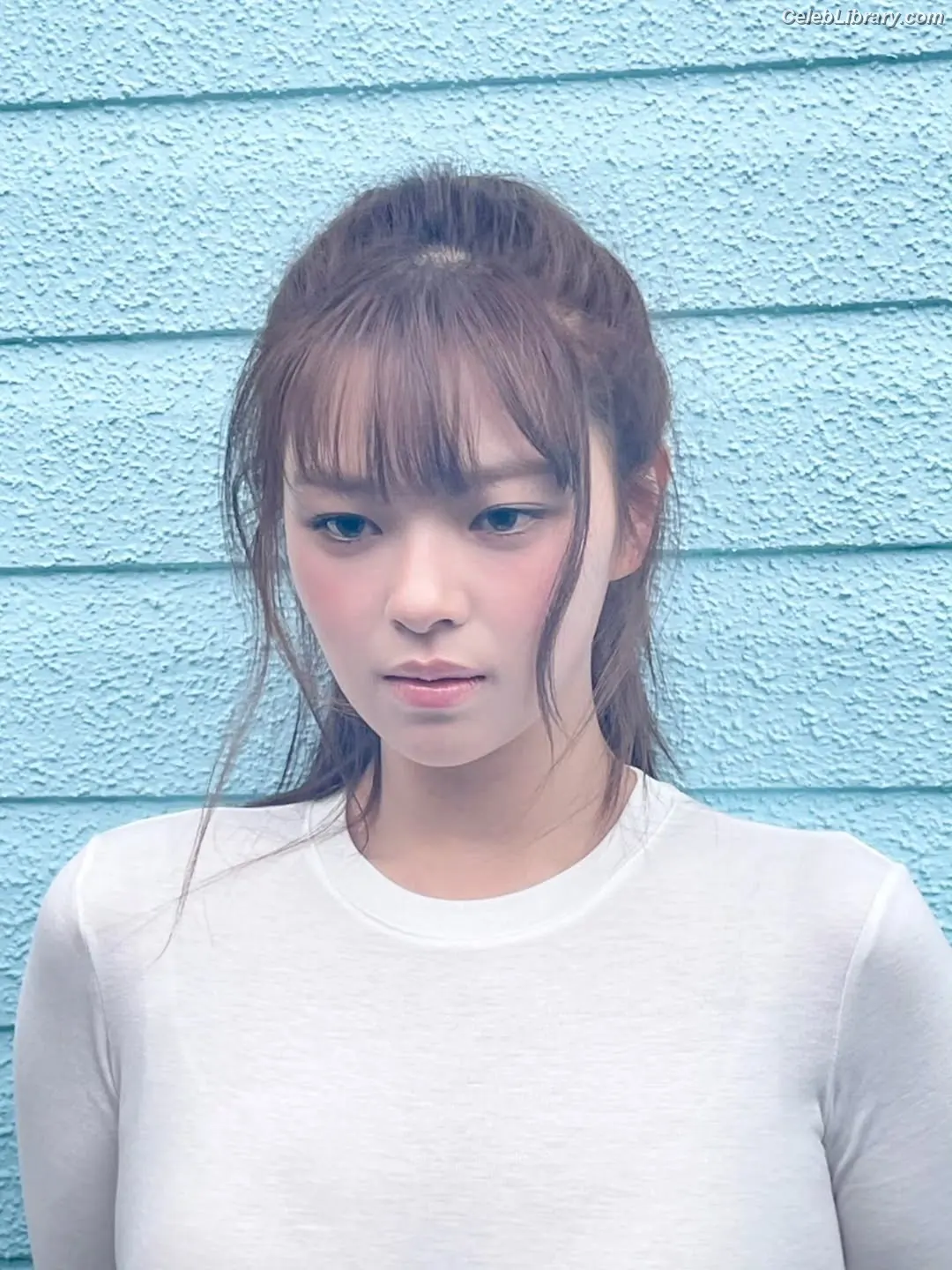 Jeongyeon (TWICE) photo 3 of 168