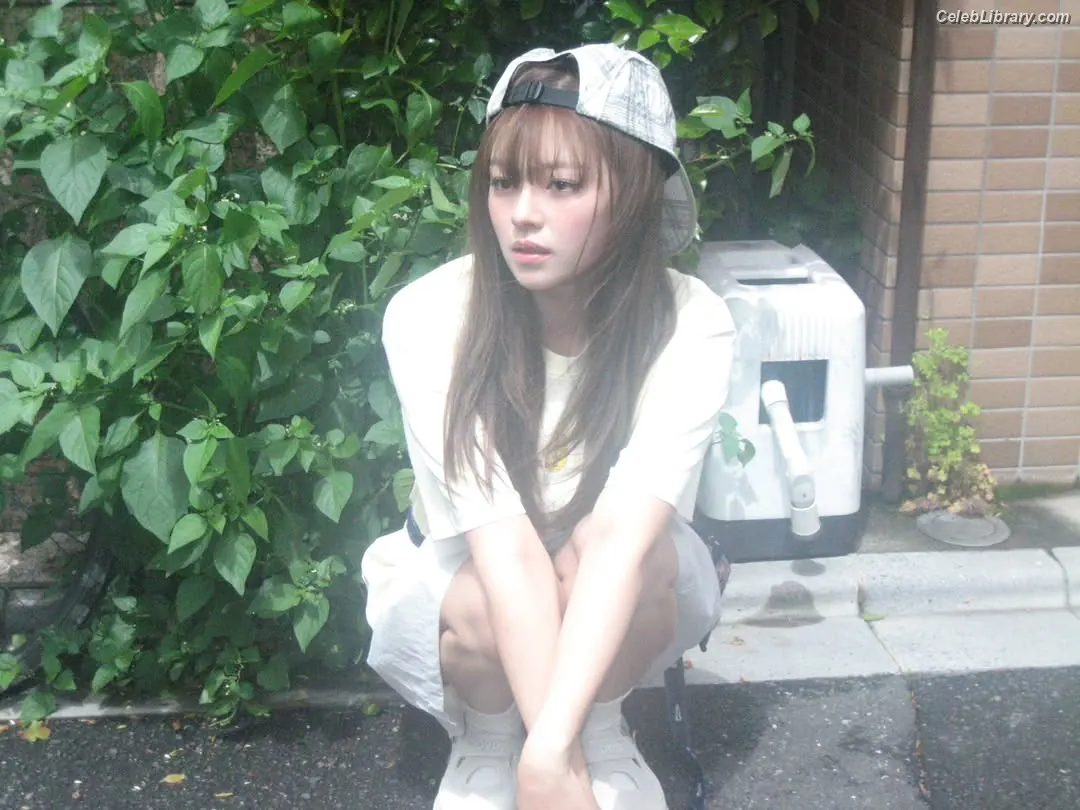 Jeongyeon (TWICE) photo 22 of 168