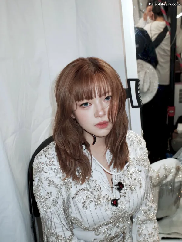 Jeongyeon (TWICE) photo 8 of 169