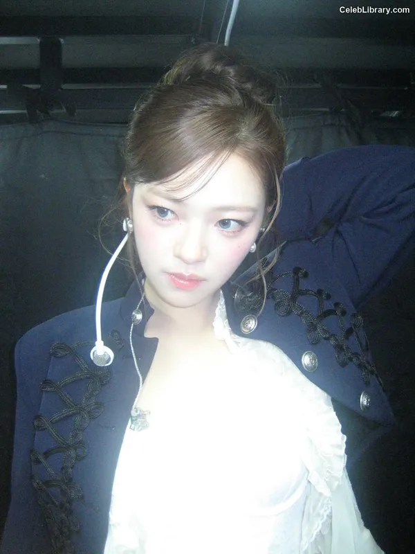 Jeongyeon (TWICE) photo 17 of 169