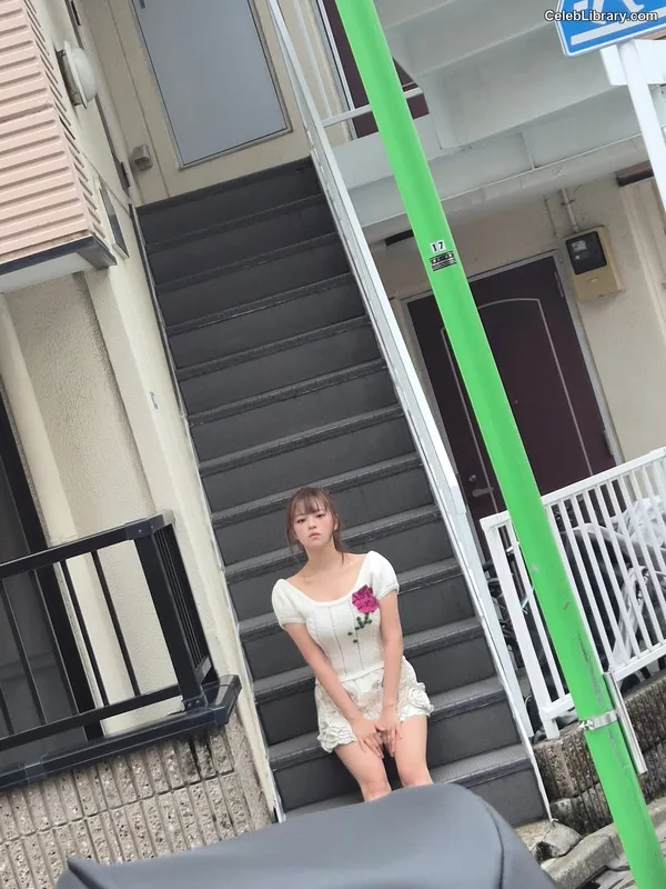 Jeongyeon (TWICE) photo 2 of 169