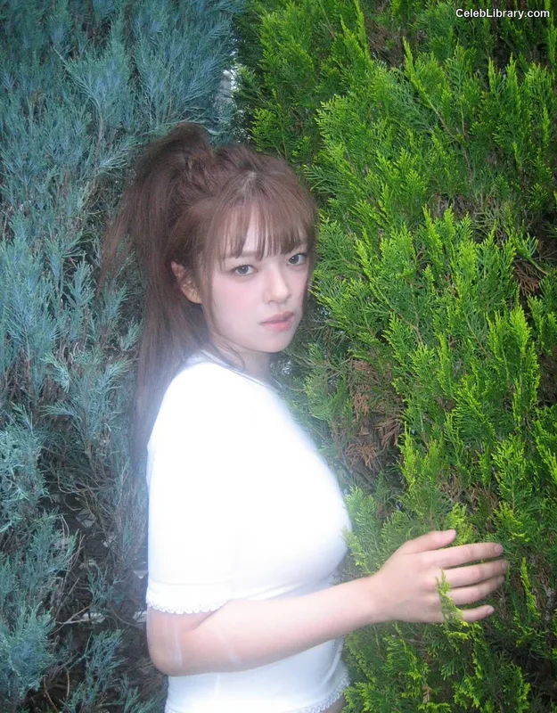 Jeongyeon (TWICE) photo 4 of 169