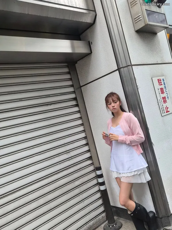 Jeongyeon (TWICE) photo 5 of 169