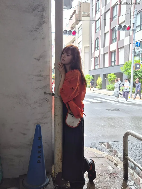 Jeongyeon (TWICE) photo 1 of 169