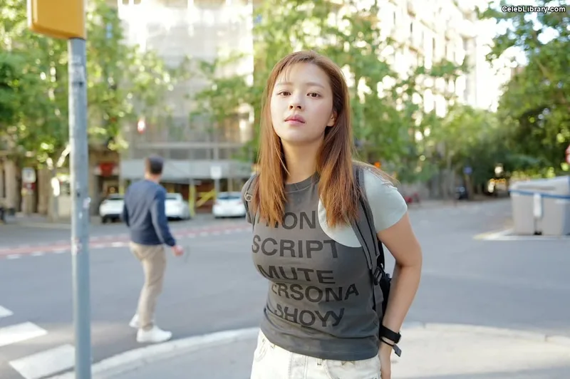 Jeongyeon (TWICE) photo 7 of 169