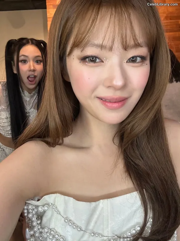 Jeongyeon (TWICE) photo 17 of 169