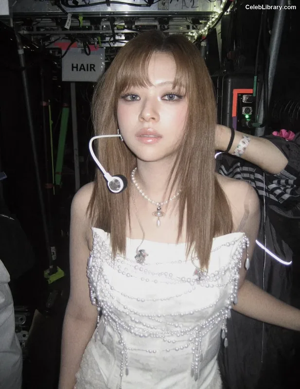 Jeongyeon (TWICE) photo 22 of 169