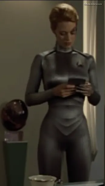 Jeri Ryan photo 6 of 80