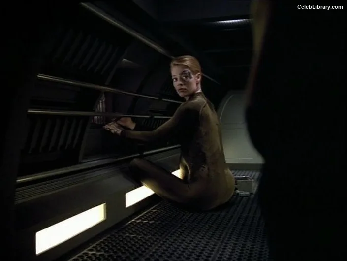 Jeri Ryan photo 14 of 81