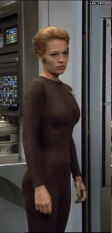 Jeri Ryan photo 22 of 81