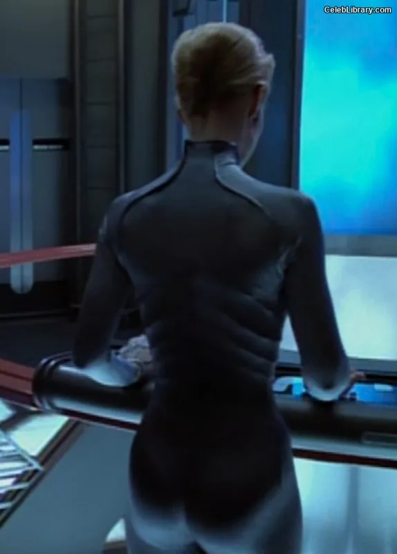 Jeri Ryan photo 6 of 81
