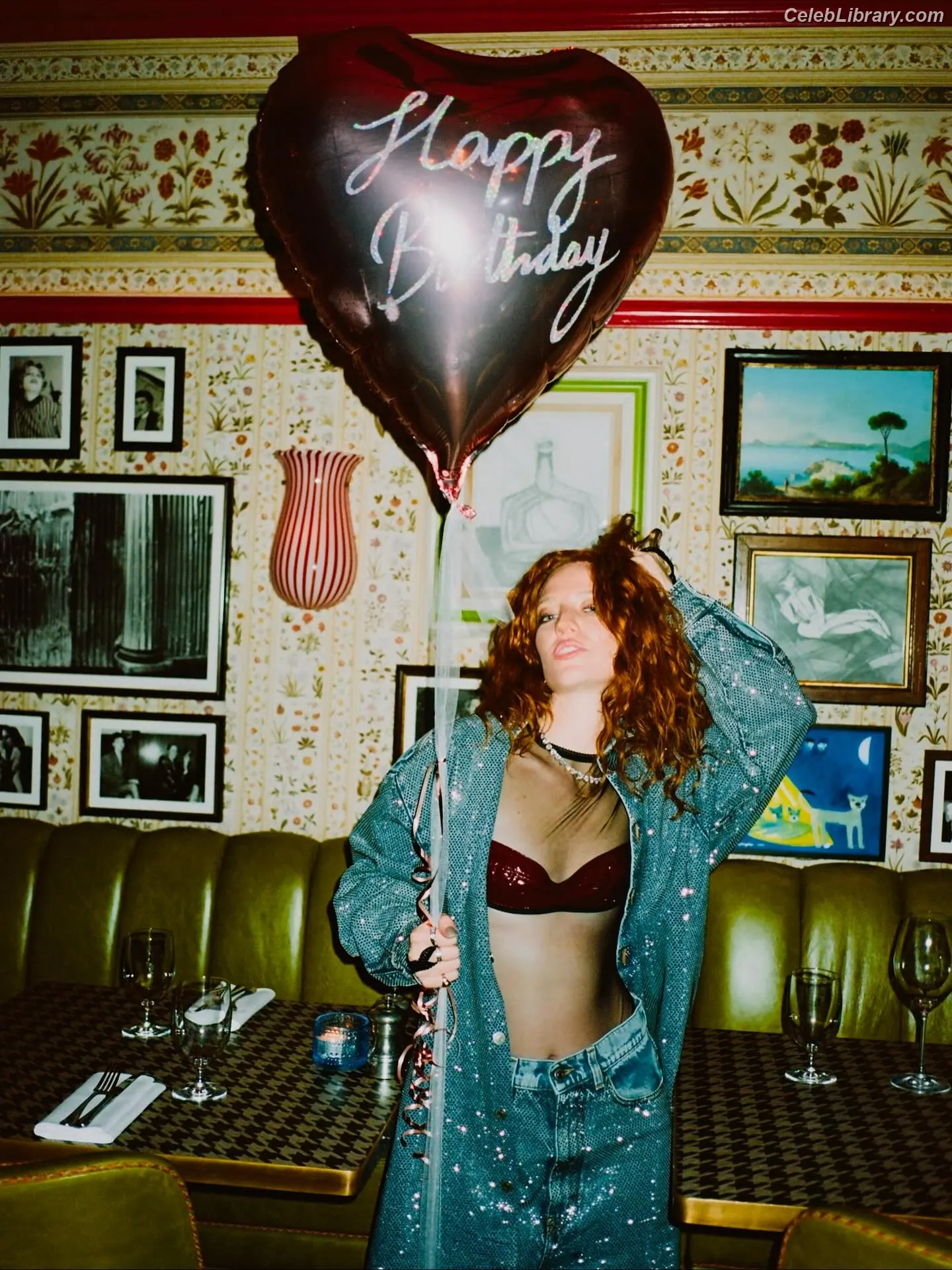 Jess Glynne photo 3 of 20