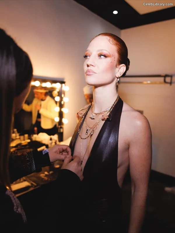 Jess Glynne photo 19 of 21