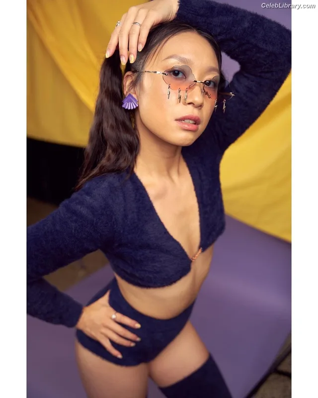 Jess Hong photo 8 of 55