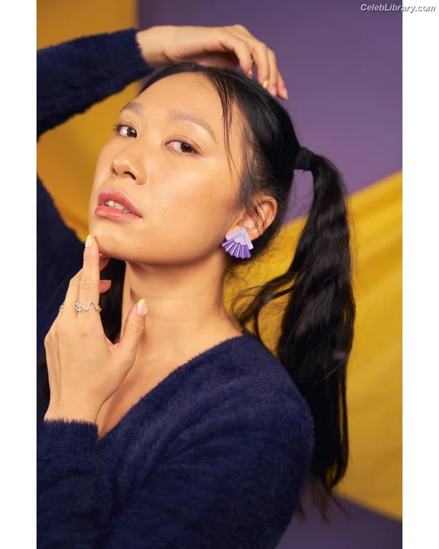 Jess Hong photo 10 of 55