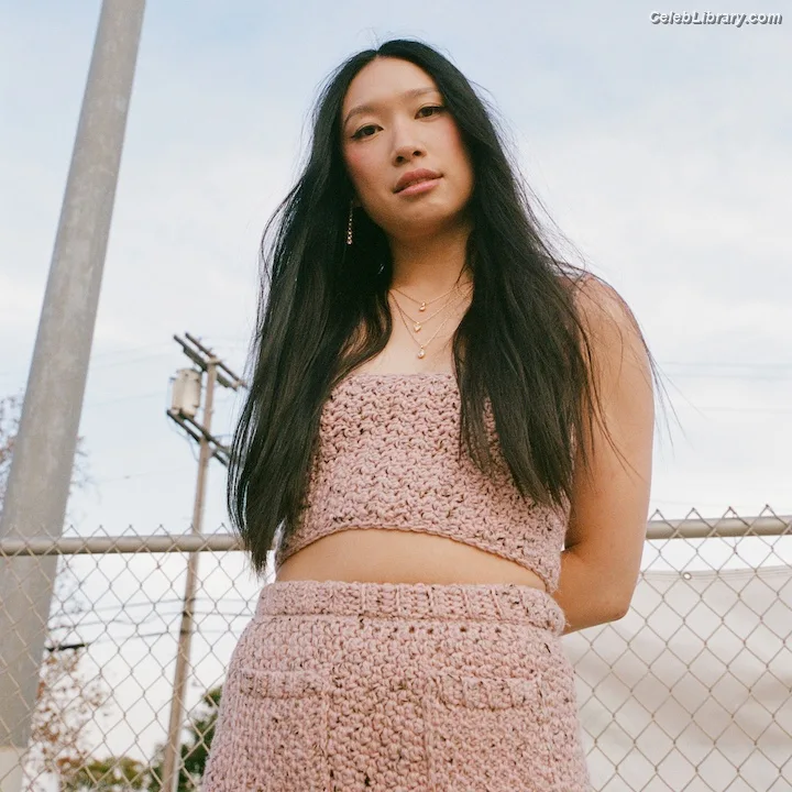 Jess Hong photo 20 of 55